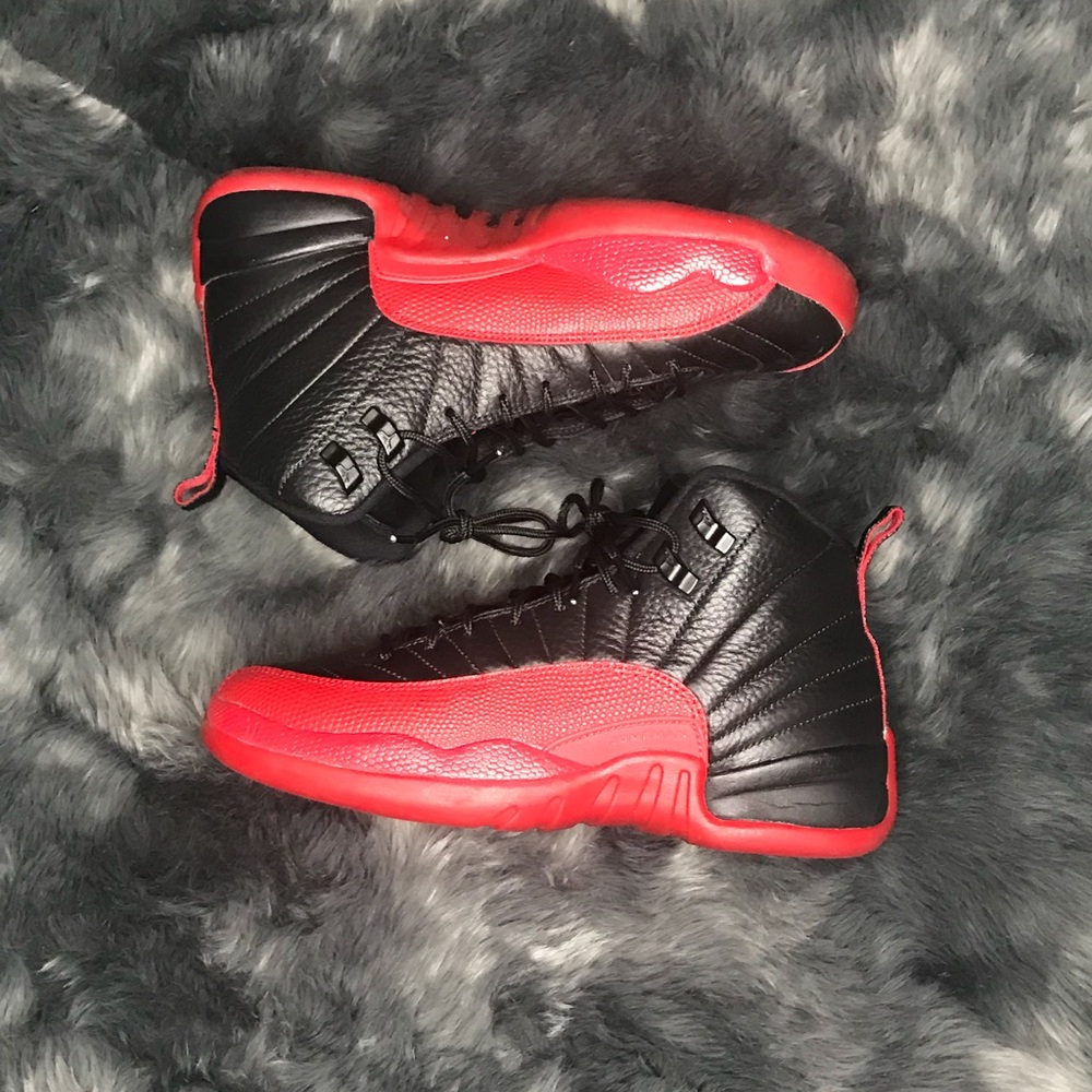 Jordan 12 retro flu game (2016)